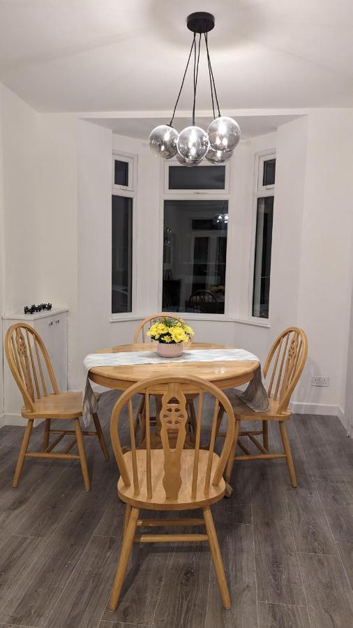 Apartment Stylish Family House Close To Heart Of With Free Parking Belfast