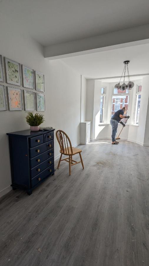 Apartment Stylish Family House Close To Heart Of With Free Parking Belfast